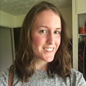 Meet your Posher, Caitlyn